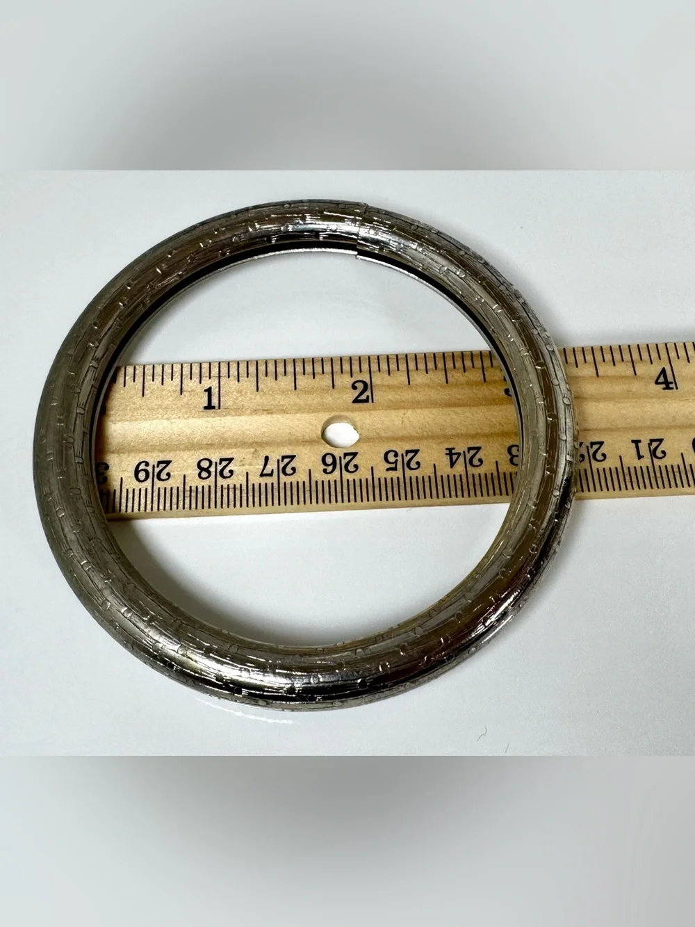 Vintage Textured Silver-tone Metal Bangle Bracelet #1700